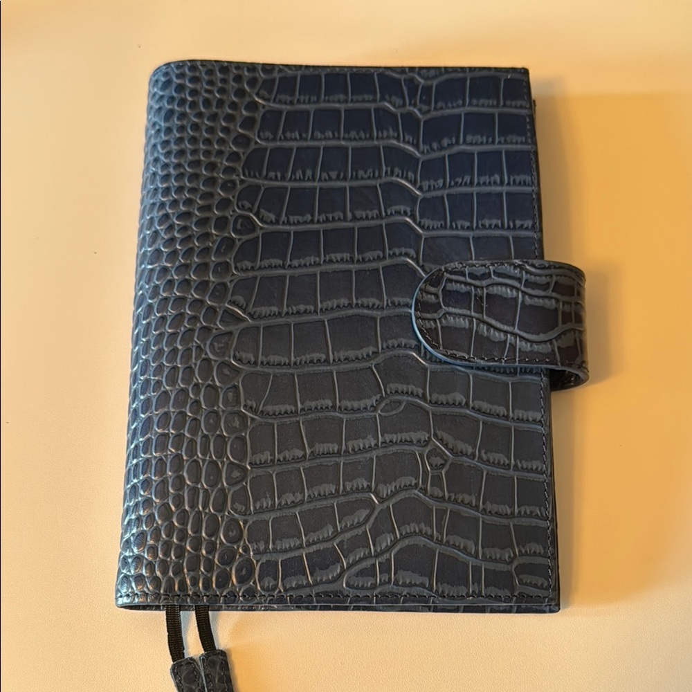 Moterm B6  Blue Crocodile-Embossed notebook cover